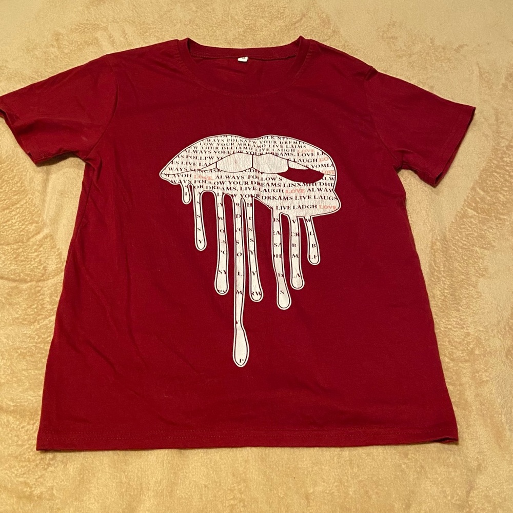 Lip and Letter print tee